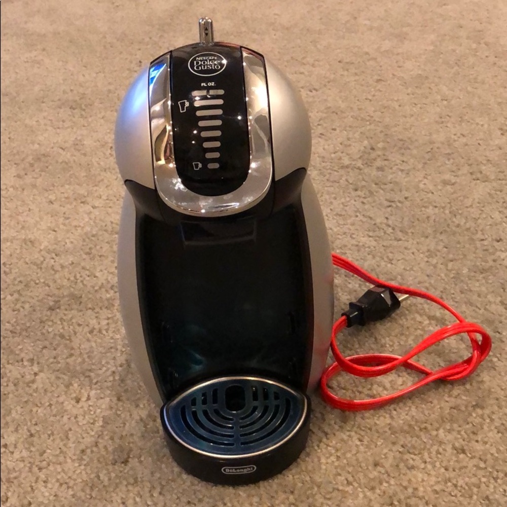 COPY - Nescafe Dolce Gusto coffee maker (Genio 2)